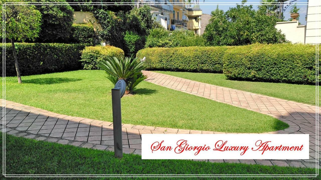 San Giorgio Luxury Apartment Taormina-Panoramic Pool & Parking Space Eksteriør bilde